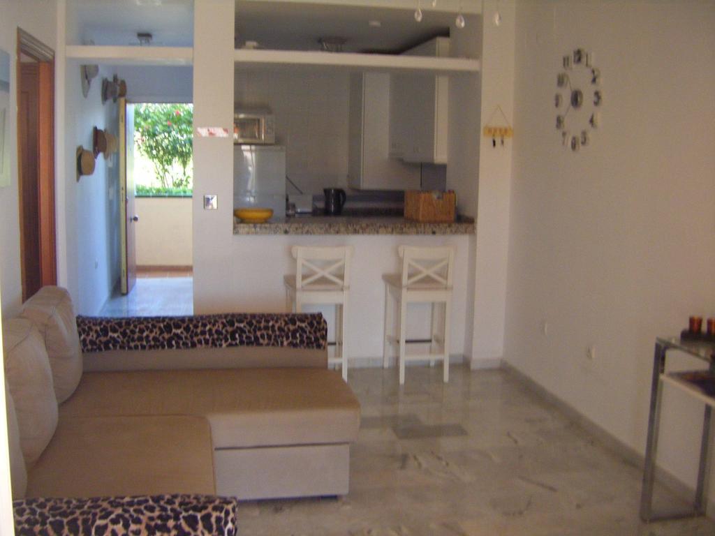 フエンヒロラApartamento Alta Loma With Bbq, Sea Views, Pool, Wifi Sleeps 6アパートメント エクステリア 写真