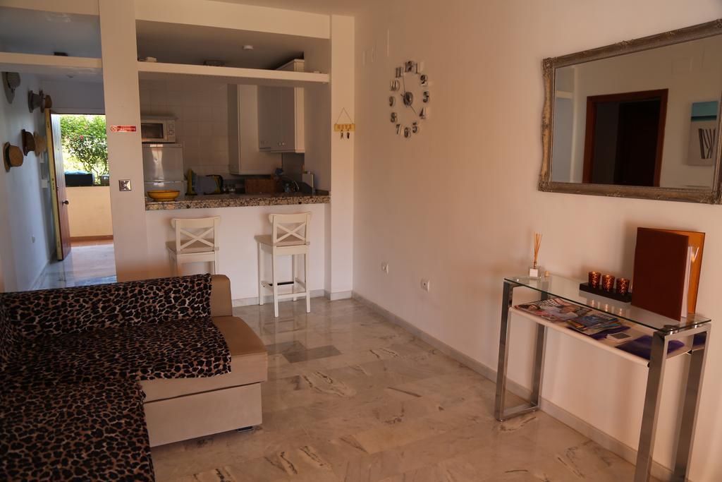 フエンヒロラApartamento Alta Loma With Bbq, Sea Views, Pool, Wifi Sleeps 6アパートメント エクステリア 写真